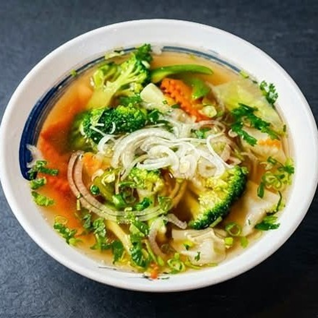 Mixed Vegetables Noodle Soup (Beef Broth).